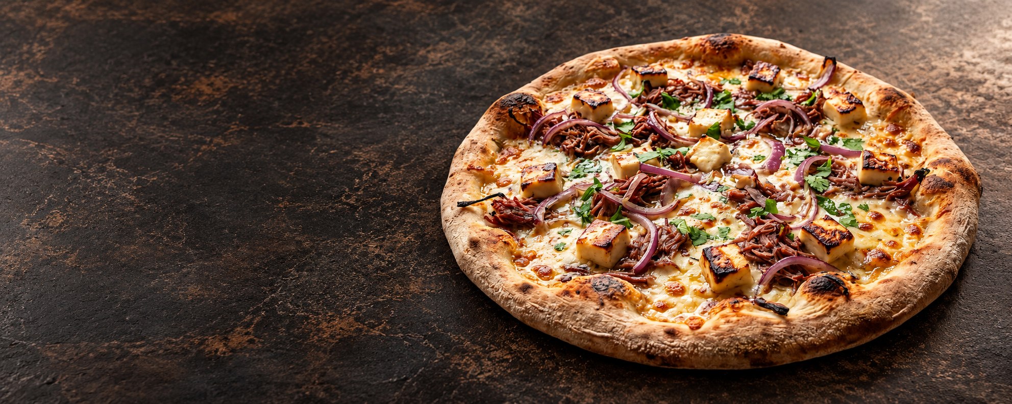 Pizza Nordestina com carne de sol e queijo coalho